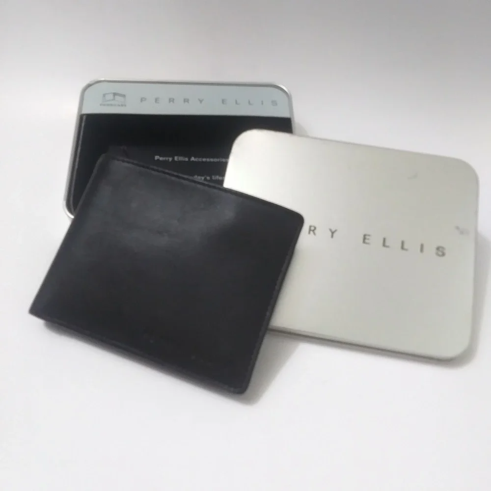 Perry Ellis Mens Black Leather Bifold Passcase Wallet with‎ Metal Gift Tin